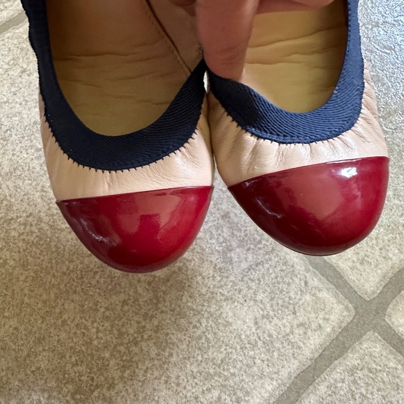 J Crew Red Patent & Tan Leather, With Blue Trim Ballet Flats, Size 8 - Picture 5 of 6